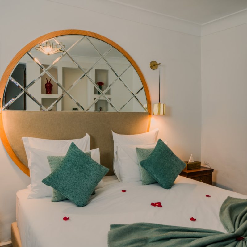 8d72f270fd5ca5a2134f5bf9ba88e387a54136befcf59033b4b40a7822c4fe26-9935174f00_v0_w1280xh0_rDEF